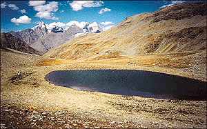 The Dashavar lake near Rohtang Pass