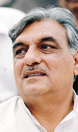 Bhupinder Singh Hooda: An eye on chief ministership