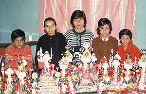 Young maidens worship Rali and Lord Shiva during Mela Dalyan Da