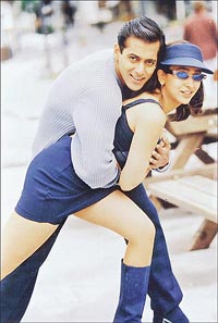 Salman Khan and Karisma Kapoor in Dulhan Hum Le Jayenge 