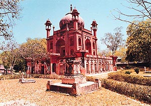 Tomb of John William Hessing