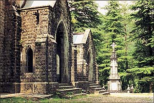 Lord Elgins grave beside the church