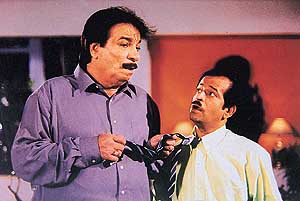 Kader Khan in Hasna Mat... laughlines.