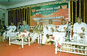 BJP President Kushabhau Thakre with Dr Murli Manohar Joshi, J. P. Mathur, Janakrishna Murty, Venkaiah Naidu and Maharashtra units President Pandurang Phundkar at the party's National Executive Meeting in Nagpur on Saturday.