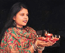 Chandigarh Tribune wishes its readers a very happy Divali