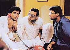 Akshaya Kumar, Paresh Rawal and Sunil Shetty in Herapheri