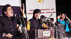 Qawwals Sarfraz Chisti and Chanchal Bharati perform at the Leisure Valley in Chandigarhs Sector 10 on Saturday.