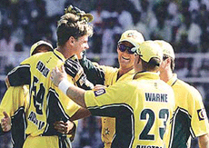 Australian bowler Nathan Bracken (left) celebrates with his team-mates during the last one-day international against India in Goa on Friday.
