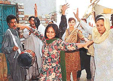 Supporters of former Pakistani Prime Minister Benazir Bhutto