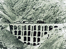 A grand railway bridge (1903)