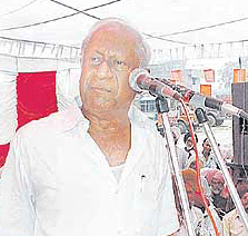 CPI Secretary General A.B. Bardhan addressing a rally in Ludhiana on Thursday. 