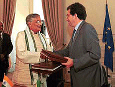 Murli Manohar Joshi Union Minister for Science and Technology & Human Resource Development and his Portuguese counterpart Prof. Jose Mariano Gago exchanging documents after signing agreement for Indo-Portuguese cooperation in Science and Technology and Ocean Science in Lisbon on Tuesday.