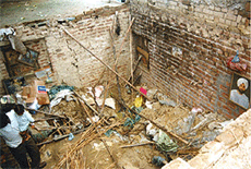 Panic among residents of one of the ancient citieis of the country - Amritsar over the collapsing of buildings.