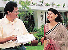 Ms Satinder Dhawan and Mr Harmohan Dhawan share a light moment before announcing the action plan of the Chandigarh Vikas Manch in Chandigarh on Wednesday. 