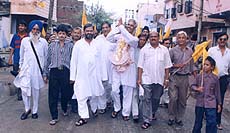 Vikas Parishad candidate, Narendra Bangali, undertakes a padyatra on the last day of campaigning in ward no. 24, municipal council, Ambala Sadar, bye-election on Friday.