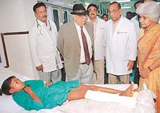 The UT Administrator, Lieut-Gen J.F.R. Jacob (retd), the UT Adviser, Ms Neeru Nanda, and the Director, Health Services, Dr Rameshwar Chander, visit the newly inaugurated trauma ward at the Sector 16 General Hospital, Chandigarh, on Tuesday.