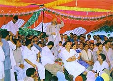 Mr Virbhadra Singh, former Chief Minister addressing a rally at Lamboo near Hamirpur. 
