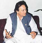 Sunil Dutt was a radio announcer before he got a role in a film