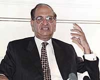 Pakistani Foreign Minister Abdul Sattar addresses journalists in Karachi, on Tuesday. 