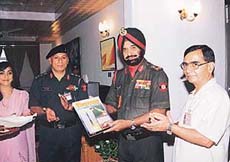 he Chief of Staff, Western Command, Lt Gen H R S Mann, releasing the commands annual Hindi Magazine, Vijaychakra in Chandimandir on Friday