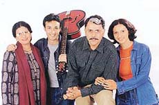 Scene from Deewane to Deewane Hain: Pop goes TV