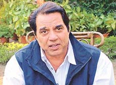 Filmstar Dharmendra during a chat with The Tribune reporter in the house of a friend in Sector 16 in Chandigarh on Tuesday.