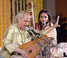 Pandit Jasraj presents a vocal recital