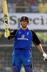 Englands Marcus Trescothick acknowledges his half century