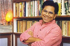 Mr Ashok Chakradhar is a real laugh.