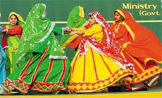 Schoolchildren performing during the 15th Garden Tourism Festival at the Talkatora Gardens in the Capital.