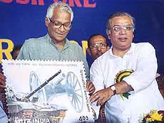 Defence Minister George Fernandes and Minister of State for Tele Communication release a commemorative stamp