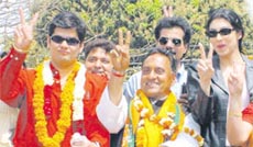Yukta Mukhi and Amar Upadhyay campaign for BJP candidate Harsh Vardhen in the Karol Bagh area on Friday.