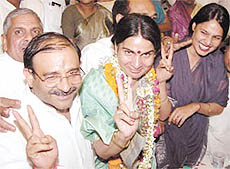 New Leader of the House of MCD Ram Babu Sharma, Mayor Jaishree Panwar and Congress Councillor Shallu Malik after their elections at Town Hall in the Capital on Wednesday.