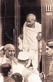Mahatma Gandhi always chose to travel in the third class
