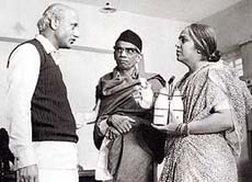 Anupam Kher and Rohini Hattangdi gave immortal performances in Saransh