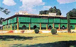 A view of Tipus Summer Palace, the Darya Daulat