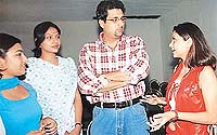 Actor-turned-director Kunal Goswami interacts with youngsters 