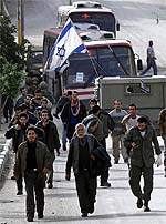 Released by Israeli police, Palestinians return home