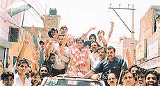 Mr Madal Lal Bagga of the Congress takes out a rally 