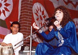 Ghazal singer Pinaz Masani