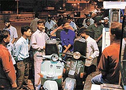 Heavy rush at a petrol pump