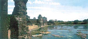The exhibition, Moods of Mandu  is a celebration in stone, of life and joy.