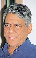 Biographies: Ek Kalakar Ki Kahani: The final solution.