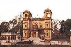 The Chhatris where cenotaphs of the Scindias are set