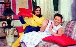 Salakhon ke Peeche: Good show, poor signals
