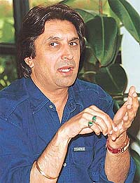 Mangal Dhillon