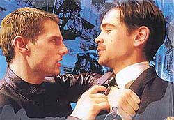 Tom Cruise and Colin Farrell in Minority Report