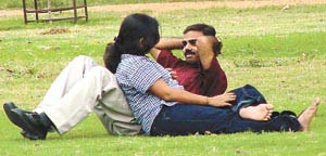 A couple makes the most of Friendship Day 