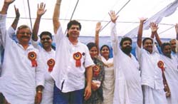 Leaders of the Indian Federal Democratic Party and the Haryana Kisan Yuva Sangharsh Samiti at the rally. 