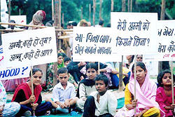 Riot victims' children at a rally against communalism